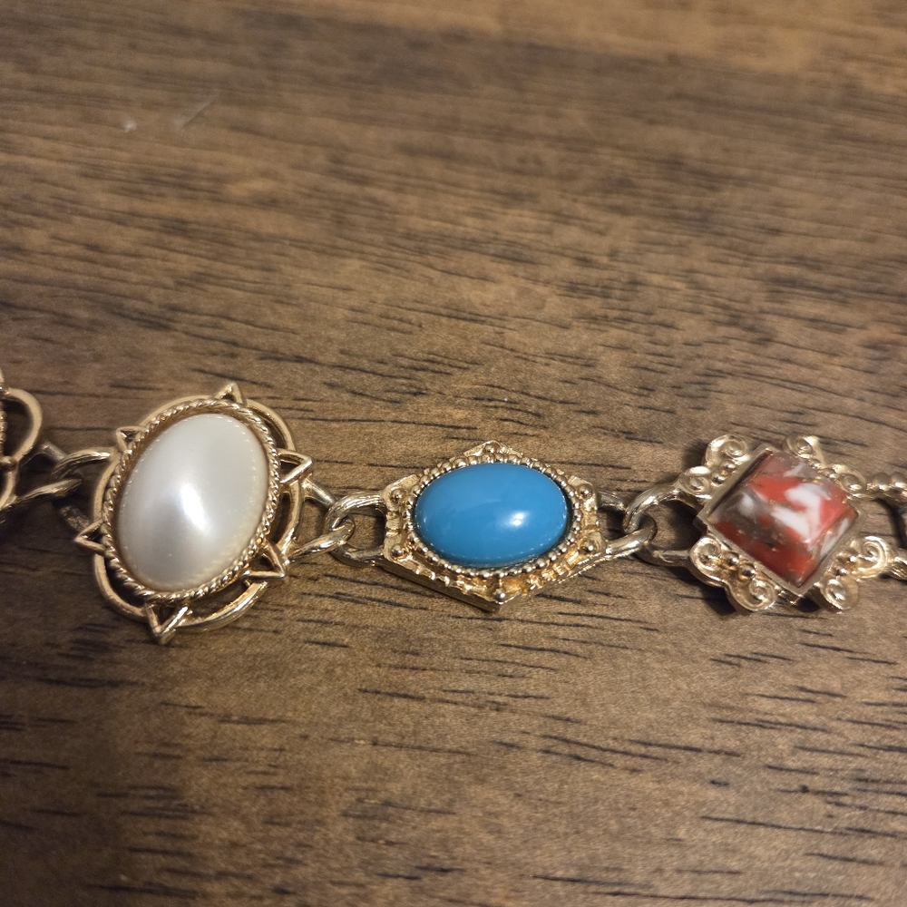Sarah Coventry Vintage Gold Tone Bracelet with Pearl, Coral, and Turquoise - Picture 12 of 12